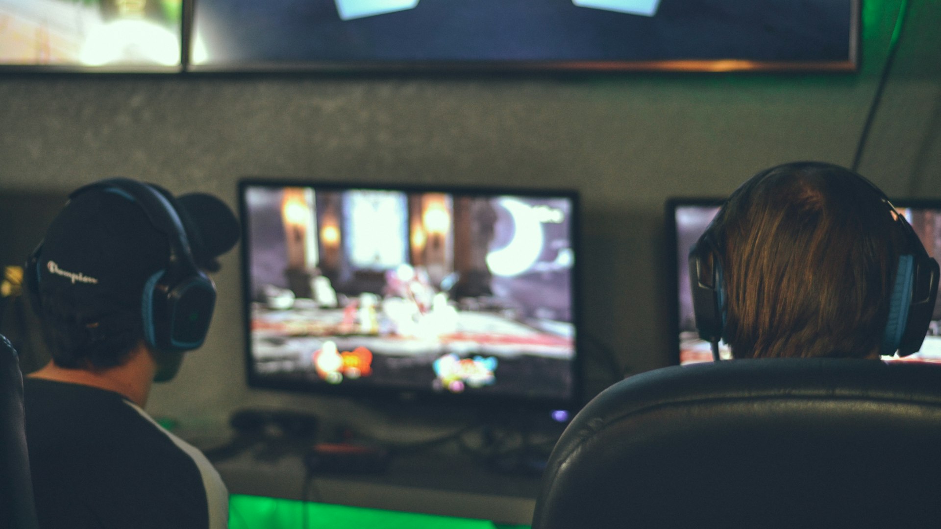 Gamers at their battlestations inside the MythSentinelHub arena